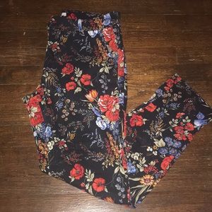 Floral slacks with pockets!